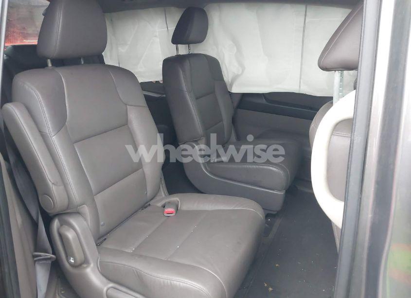 Photo 8 of 2014 Honda Odyssey EX-L (VIN 5FNRL5H64EB017252)