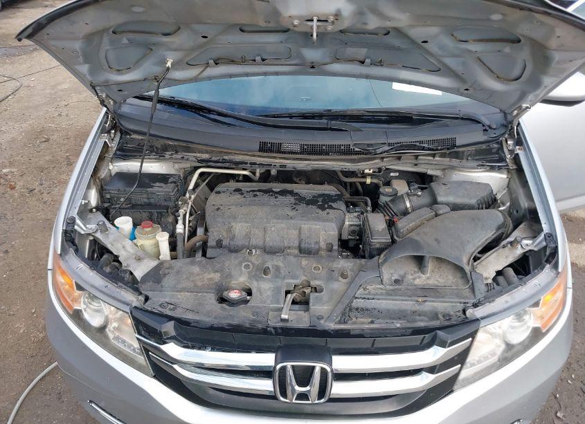 Photo 10 of 2014 Honda Odyssey EX-L (VIN 5FNRL5H64EB038215)