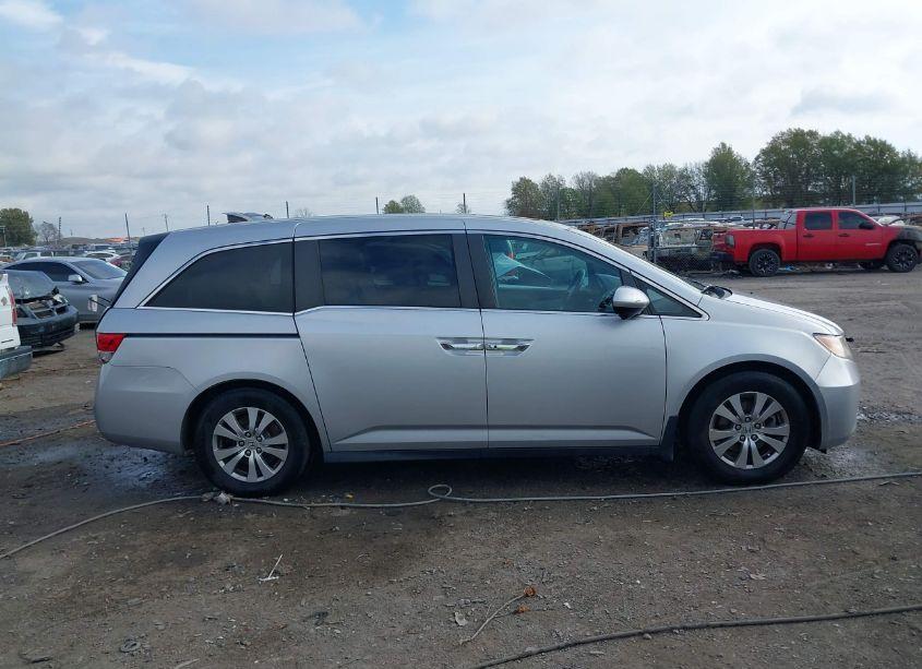 Photo 13 of 2014 Honda Odyssey EX-L (VIN 5FNRL5H64EB038215)