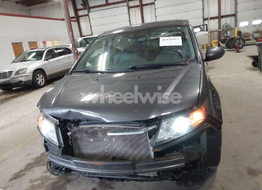 Photo 12 of 2014 Honda Odyssey EX-L (VIN 5FNRL5H64EB116623)
