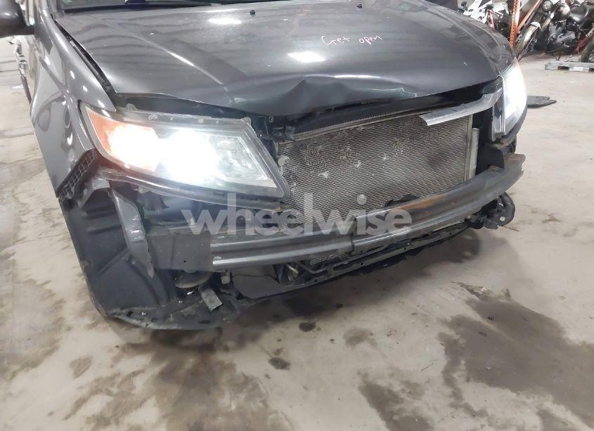 Photo 6 of 2014 Honda Odyssey EX-L (VIN 5FNRL5H64EB116623)