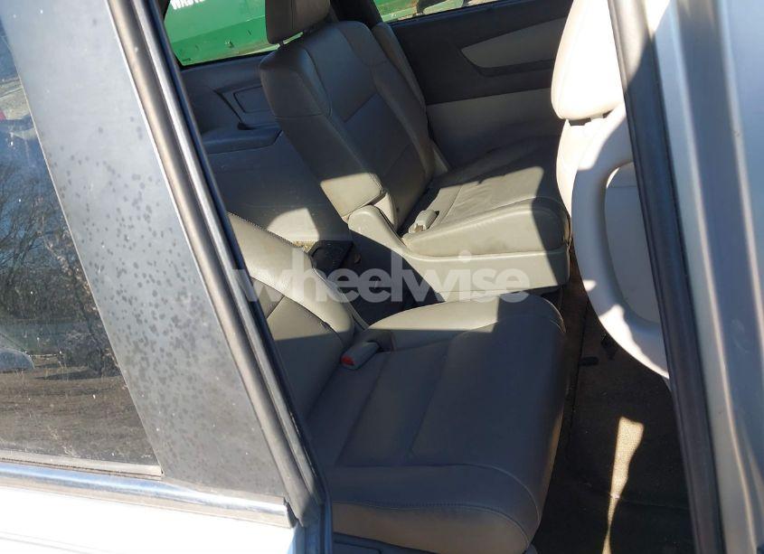 Photo 8 of 2014 Honda Odyssey EX-L (VIN 5FNRL5H64EB133552)