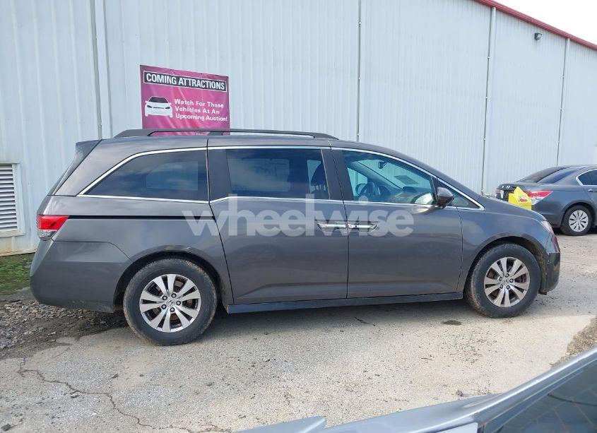 Photo 13 of 2015 Honda Odyssey EX-L (VIN 5FNRL5H64FB013820)