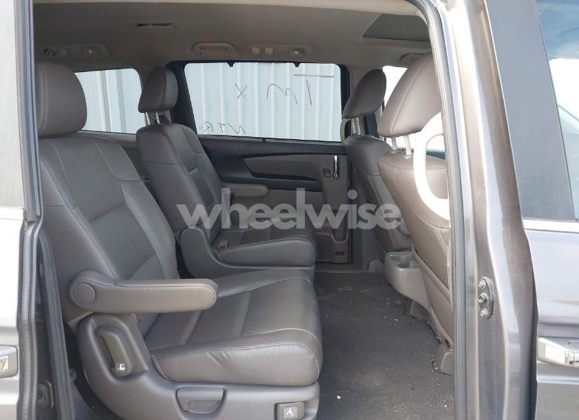 Photo 8 of 2015 Honda Odyssey EX-L (VIN 5FNRL5H64FB013820)