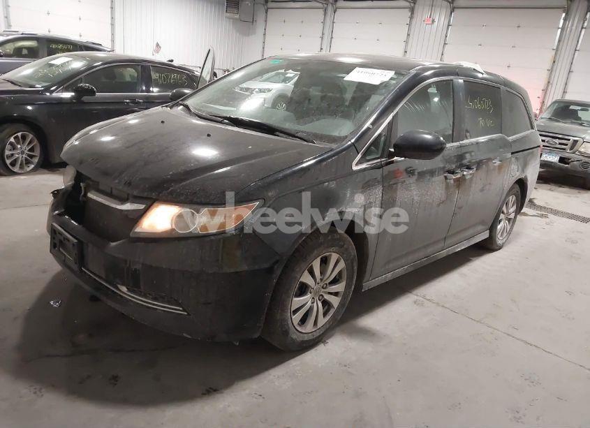 Photo 2 of 2015 Honda Odyssey EX-L (VIN 5FNRL5H64FB035090)
