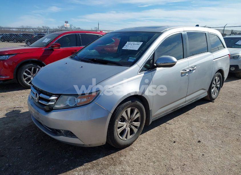 Photo 2 of 2015 Honda Odyssey EX-L (VIN 5FNRL5H64FB089067)