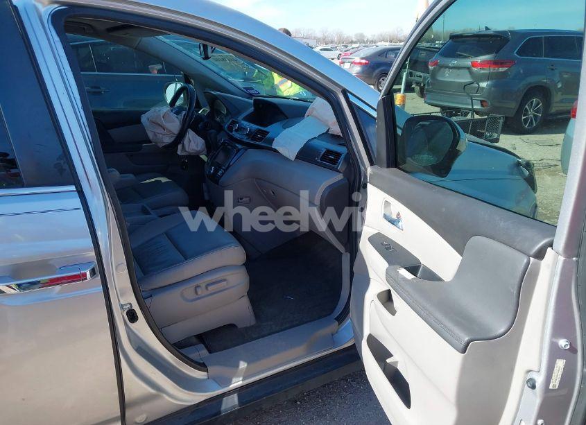 Photo 5 of 2015 Honda Odyssey EX-L (VIN 5FNRL5H64FB089067)