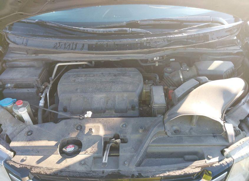 Photo 10 of 2015 Honda Odyssey EX-L (VIN 5FNRL5H64FB121726)