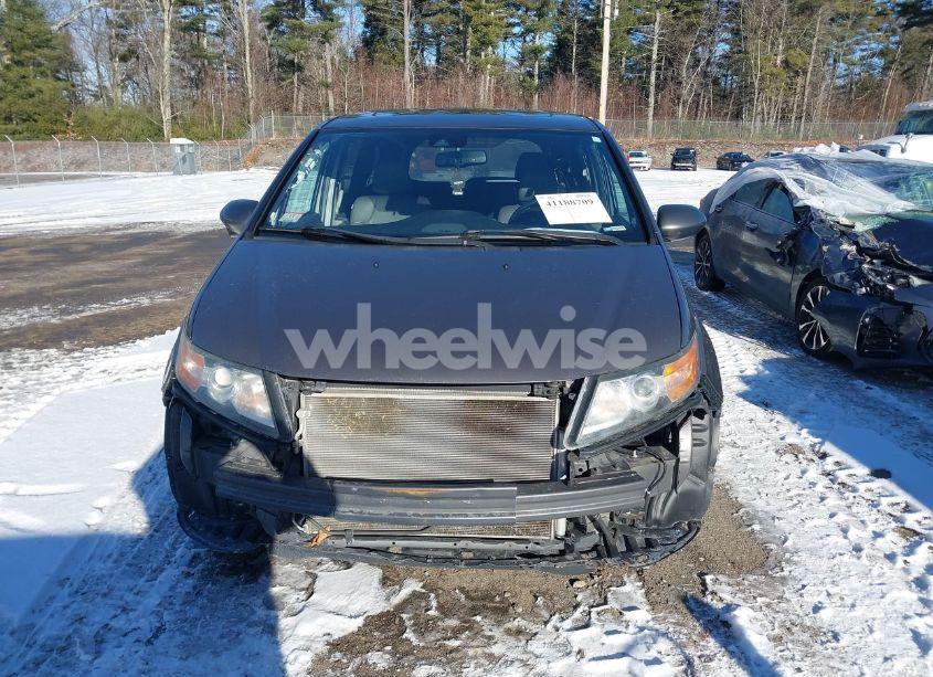 Photo 13 of 2016 Honda Odyssey EX-L (VIN 5FNRL5H64GB085876)