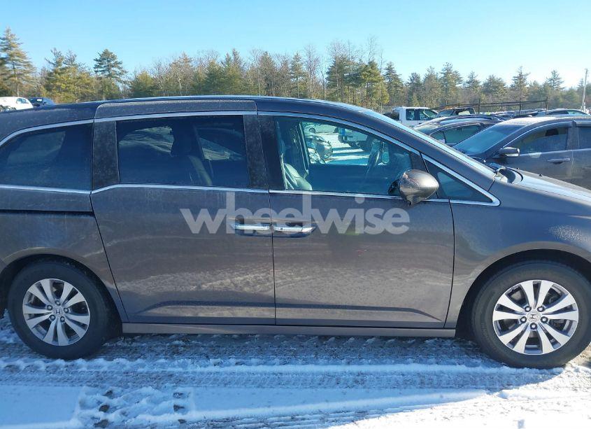 Photo 14 of 2016 Honda Odyssey EX-L (VIN 5FNRL5H64GB085876)