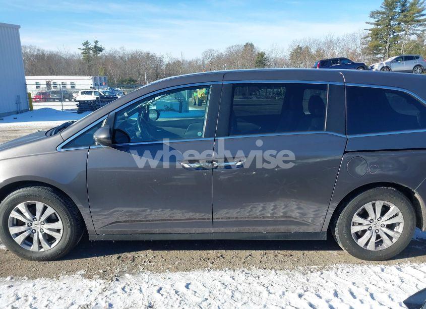 Photo 15 of 2016 Honda Odyssey EX-L (VIN 5FNRL5H64GB085876)