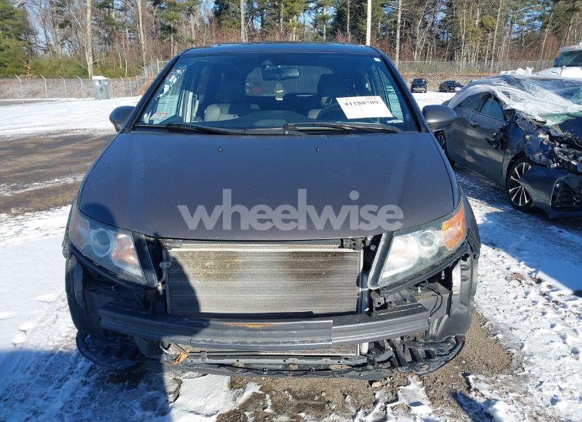 Photo 6 of 2016 Honda Odyssey EX-L (VIN 5FNRL5H64GB085876)