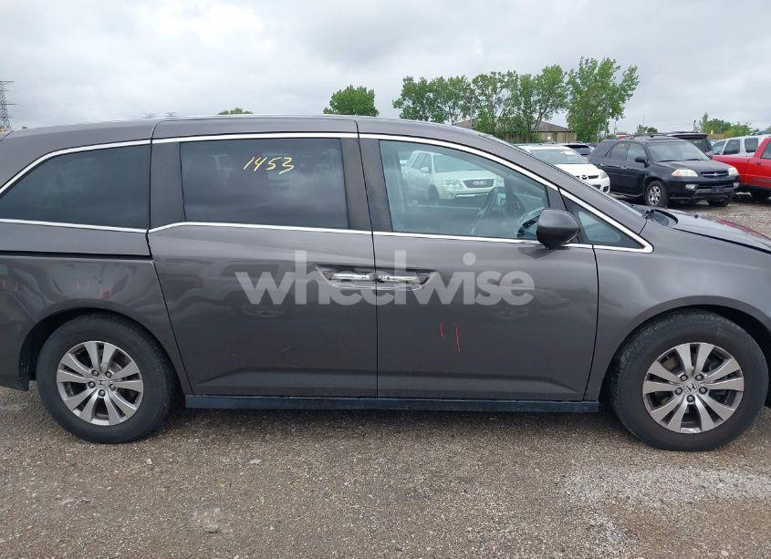 Photo 13 of 2016 Honda Odyssey EX-L (VIN 5FNRL5H64GB115622)