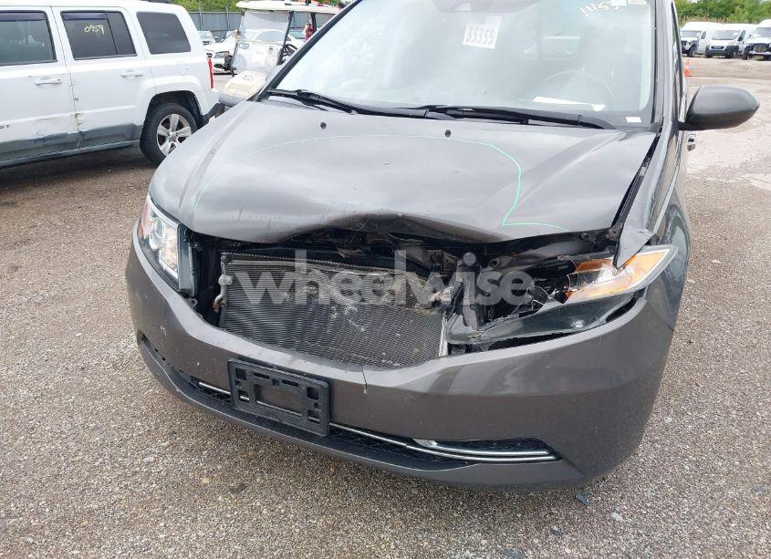 Photo 6 of 2016 Honda Odyssey EX-L (VIN 5FNRL5H64GB115622)