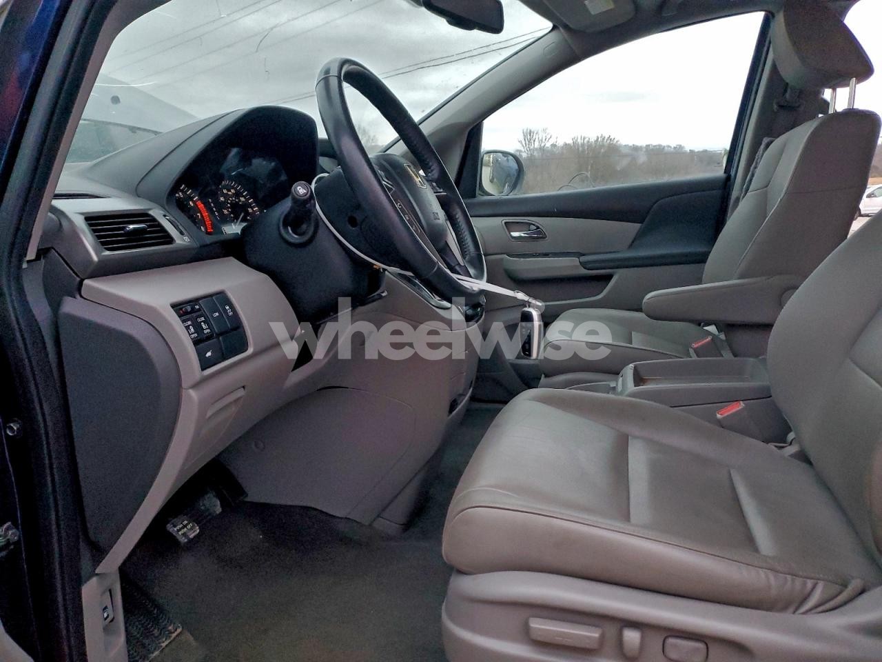 Photo 7 of 2016 HONDA ODYSSEY EXL (VIN 5FNRL5H64GB116298)