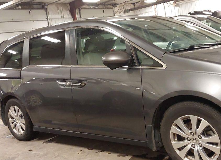 Photo 13 of 2016 Honda Odyssey EX-L (VIN 5FNRL5H64GB123381)