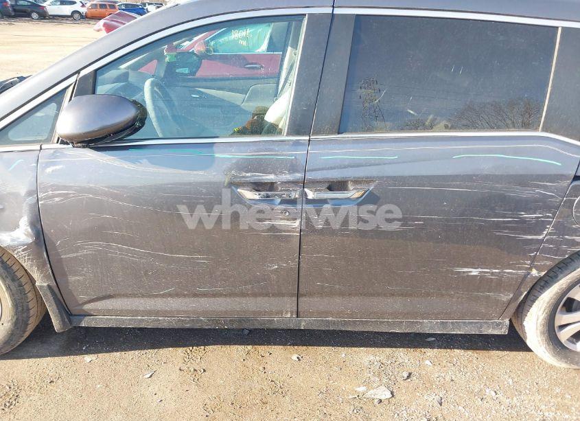 Photo 14 of 2016 Honda Odyssey EX-L (VIN 5FNRL5H64GB125275)