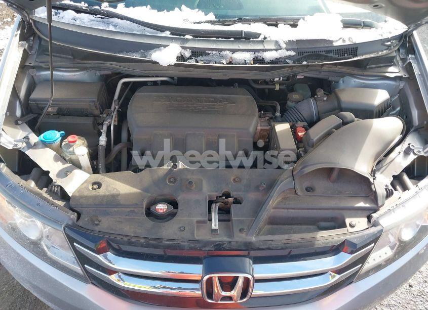 Photo 10 of 2016 Honda Odyssey EX-L (VIN 5FNRL5H64GB135708)