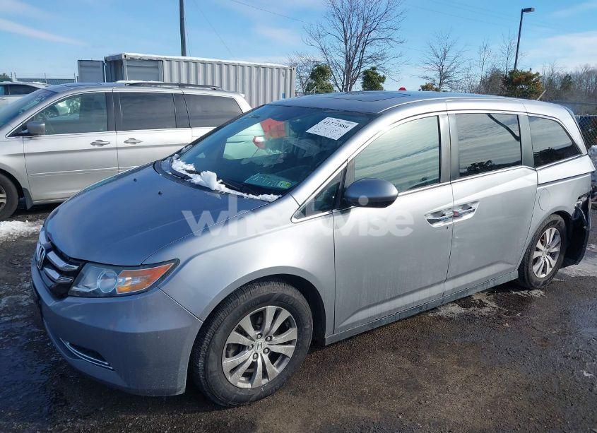 Photo 2 of 2016 Honda Odyssey EX-L (VIN 5FNRL5H64GB135708)