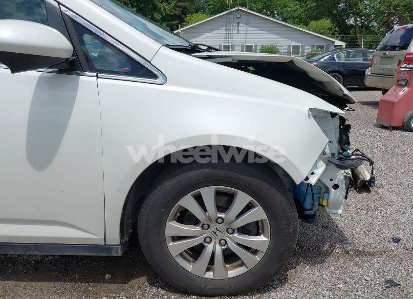 Photo 19 of 2016 Honda Odyssey EX-L (VIN 5FNRL5H64GB138351)