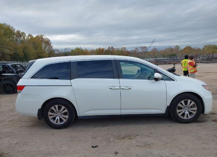 Photo 13 of 2016 Honda Odyssey EX-L (VIN 5FNRL5H64GB139029)