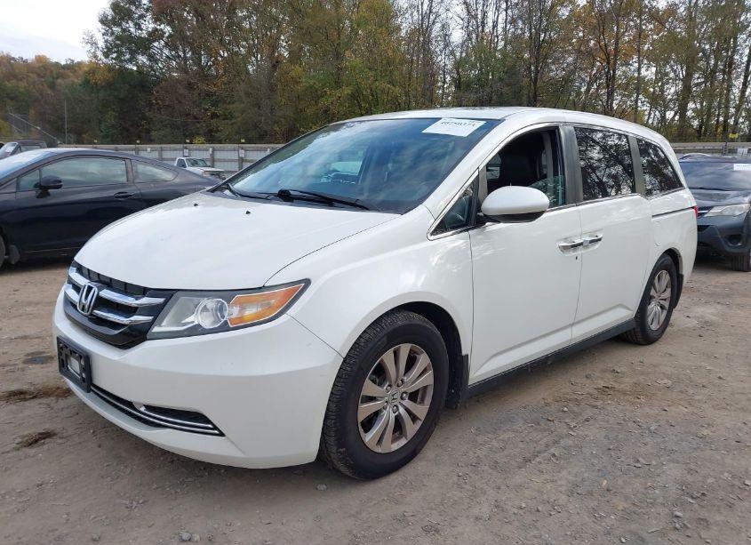 Photo 2 of 2016 Honda Odyssey EX-L (VIN 5FNRL5H64GB139029)