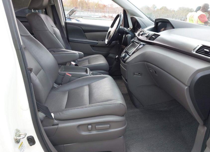 Photo 5 of 2016 Honda Odyssey EX-L (VIN 5FNRL5H64GB139029)