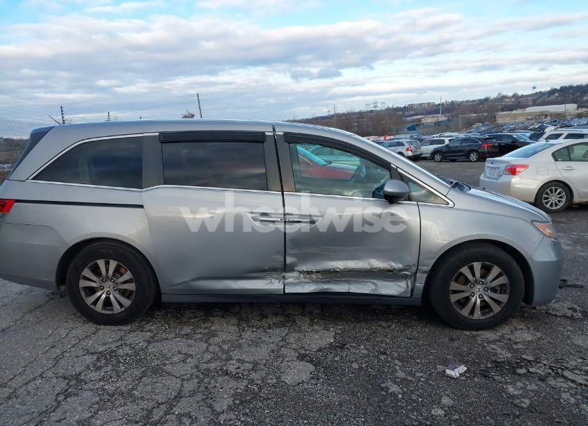 Photo 13 of 2016 Honda Odyssey EX-L (VIN 5FNRL5H64GB143307)