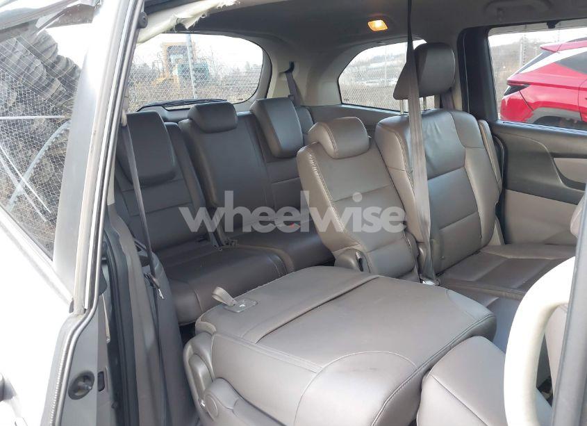 Photo 8 of 2016 Honda Odyssey EX-L (VIN 5FNRL5H64GB143307)