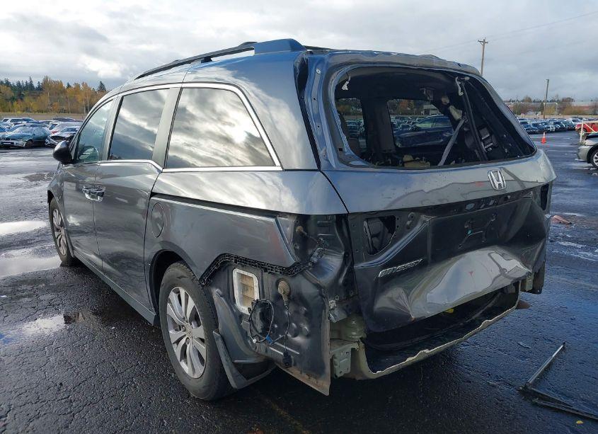 Photo 3 of 2016 Honda Odyssey EX-L (VIN 5FNRL5H64GB166585)