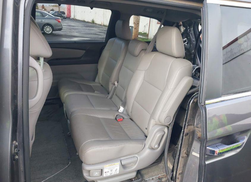 Photo 8 of 2016 Honda Odyssey EX-L (VIN 5FNRL5H64GB166585)