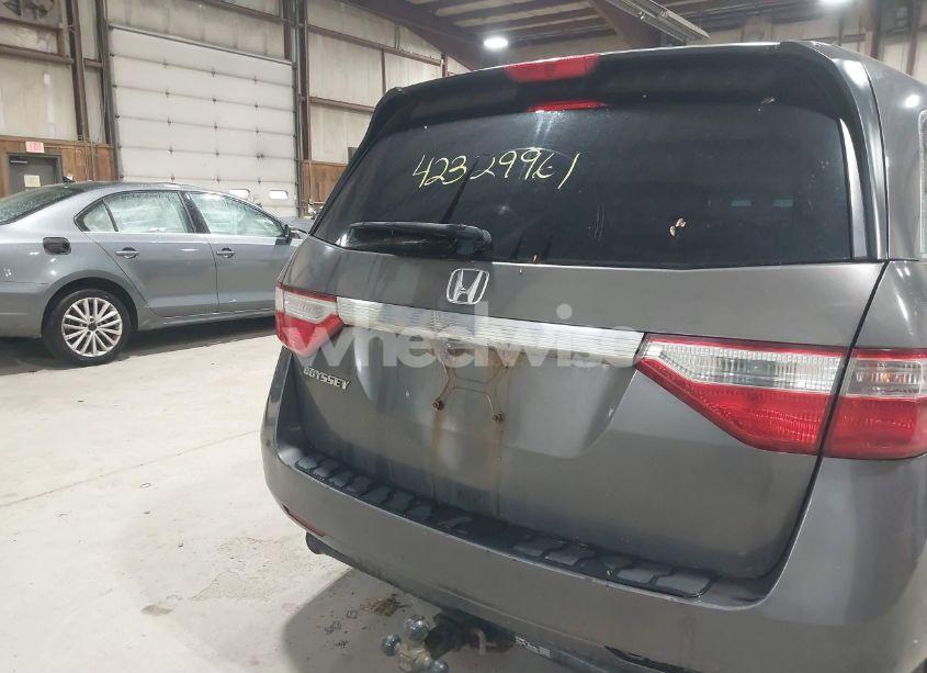 Photo 6 of 2011 Honda Odyssey EX-L (VIN 5FNRL5H65BB017367)