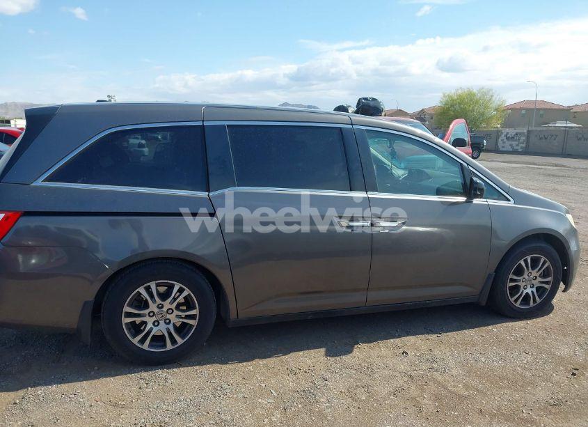 Photo 13 of 2011 Honda Odyssey EX-L (VIN 5FNRL5H65BB034525)