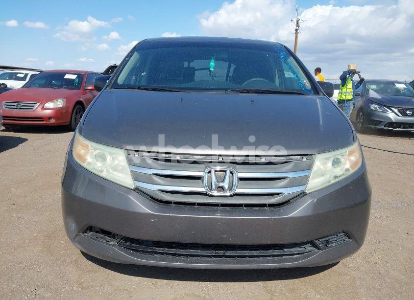 Photo 6 of 2011 Honda Odyssey EX-L (VIN 5FNRL5H65BB034525)