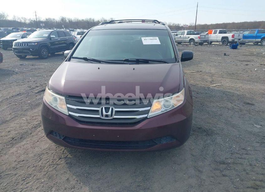 Photo 12 of 2011 Honda Odyssey EX-L (VIN 5FNRL5H65BB040194)