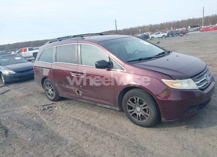 Photo 13 of 2011 Honda Odyssey EX-L (VIN 5FNRL5H65BB040194)