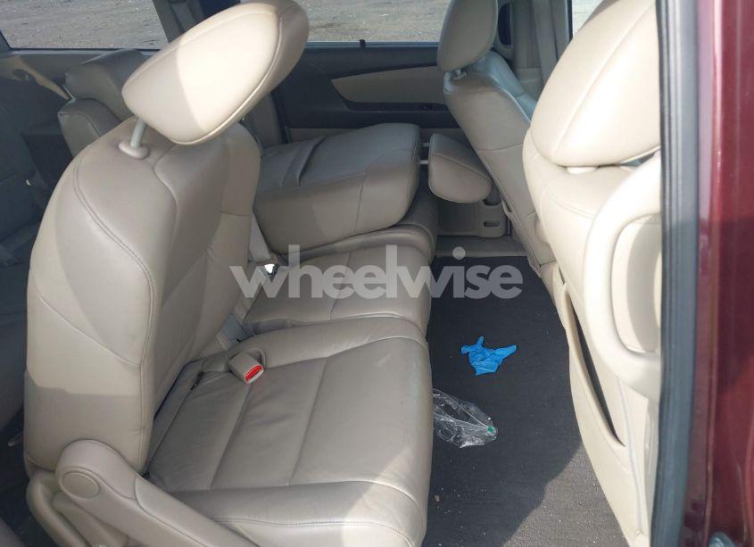 Photo 8 of 2011 Honda Odyssey EX-L (VIN 5FNRL5H65BB040194)