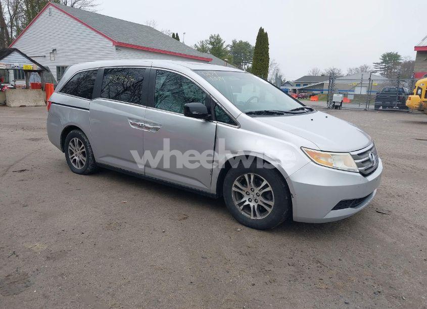 2011 Honda Odyssey EX-L (VIN 5FNRL5H65BB047291) main photo