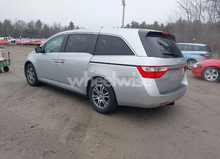 Photo 3 of 2011 Honda Odyssey EX-L (VIN 5FNRL5H65BB047291)