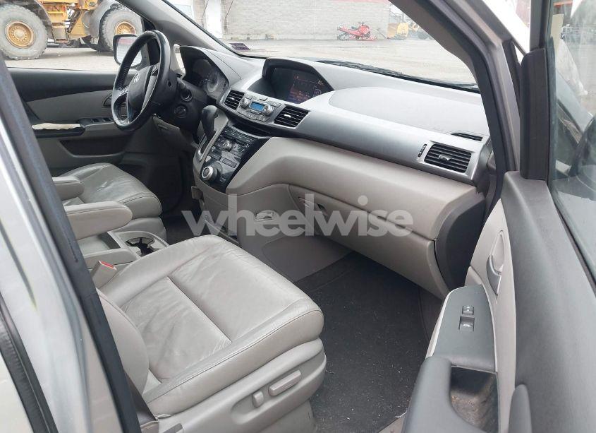 Photo 5 of 2011 Honda Odyssey EX-L (VIN 5FNRL5H65BB047291)