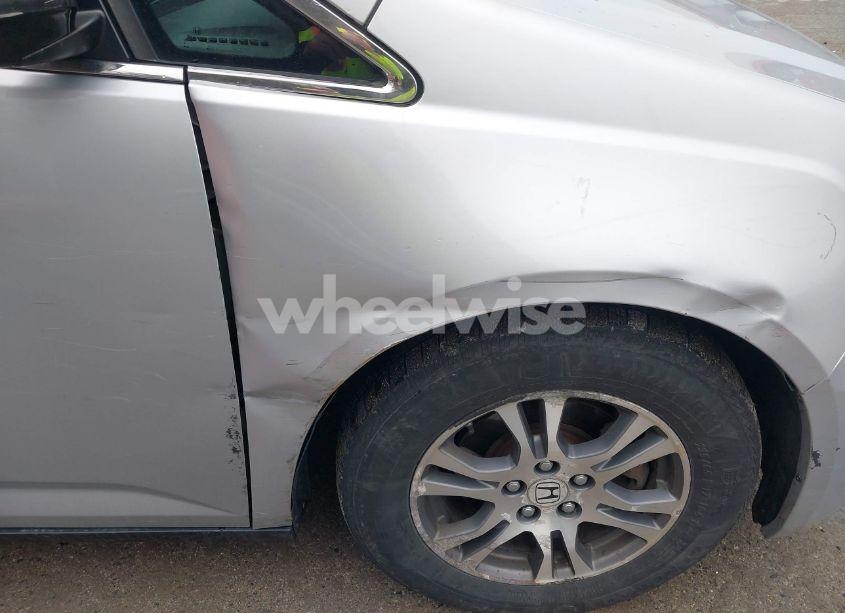 Photo 6 of 2011 Honda Odyssey EX-L (VIN 5FNRL5H65BB047291)