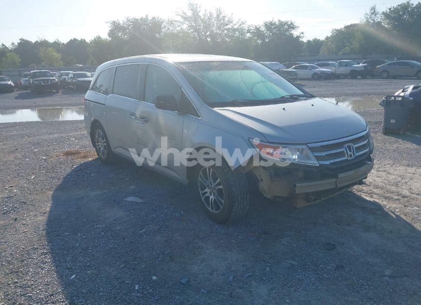 2011 Honda Odyssey EX-L (VIN 5FNRL5H65BB048330) main photo