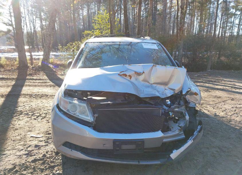 Photo 12 of 2011 Honda Odyssey EX-L (VIN 5FNRL5H65BB051776)