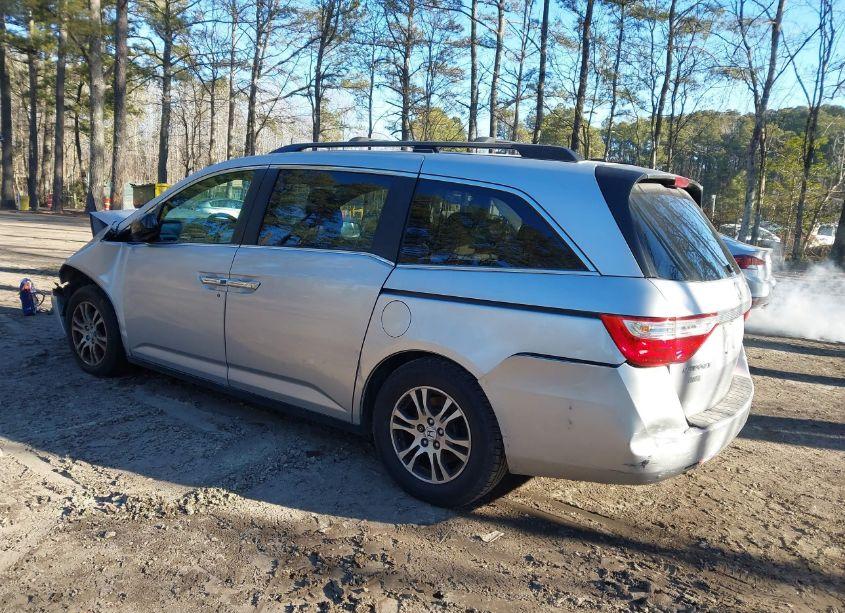 Photo 3 of 2011 Honda Odyssey EX-L (VIN 5FNRL5H65BB051776)