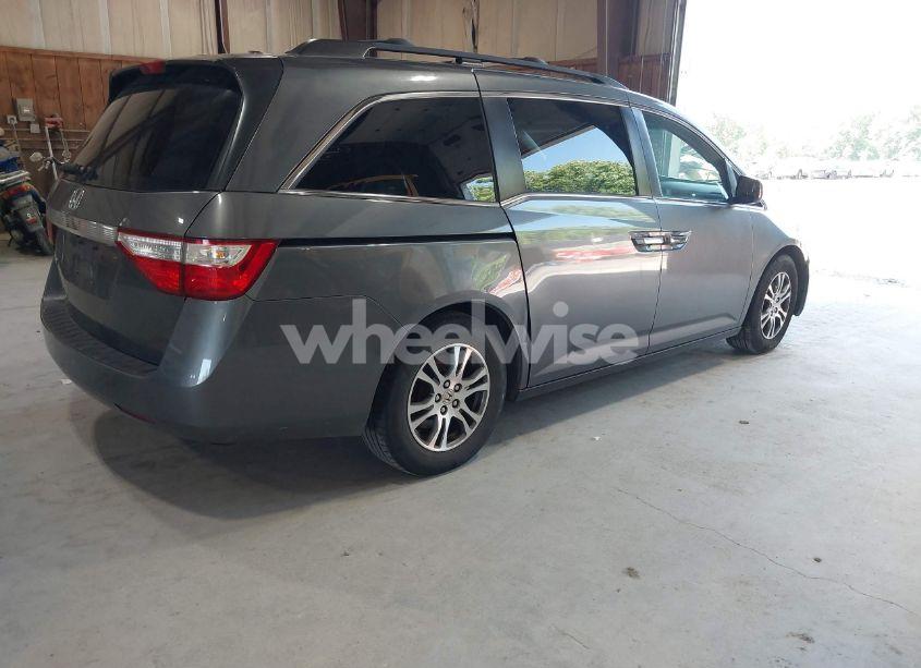 Photo 4 of 2011 Honda Odyssey EX-L (VIN 5FNRL5H65BB051888)