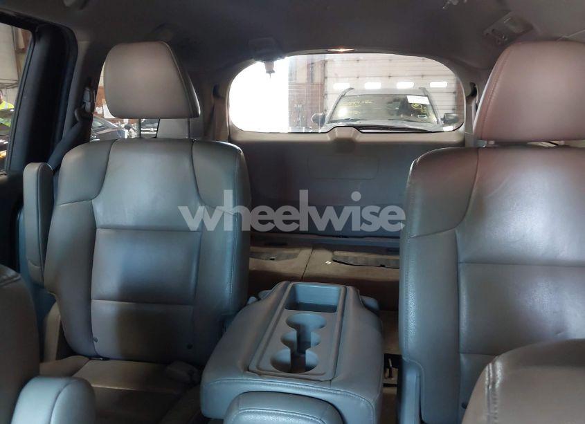 Photo 8 of 2011 Honda Odyssey EX-L (VIN 5FNRL5H65BB051888)