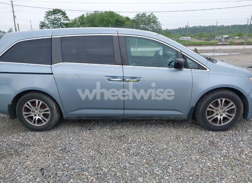 Photo 13 of 2011 Honda Odyssey EXL (VIN 5FNRL5H65BB066004)