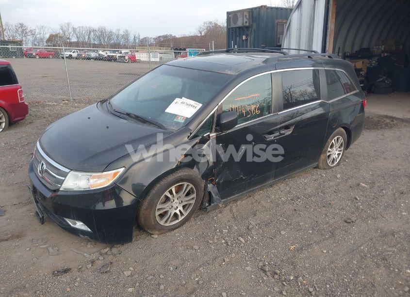 Photo 2 of 2011 Honda Odyssey EX-L (VIN 5FNRL5H65BB091498)