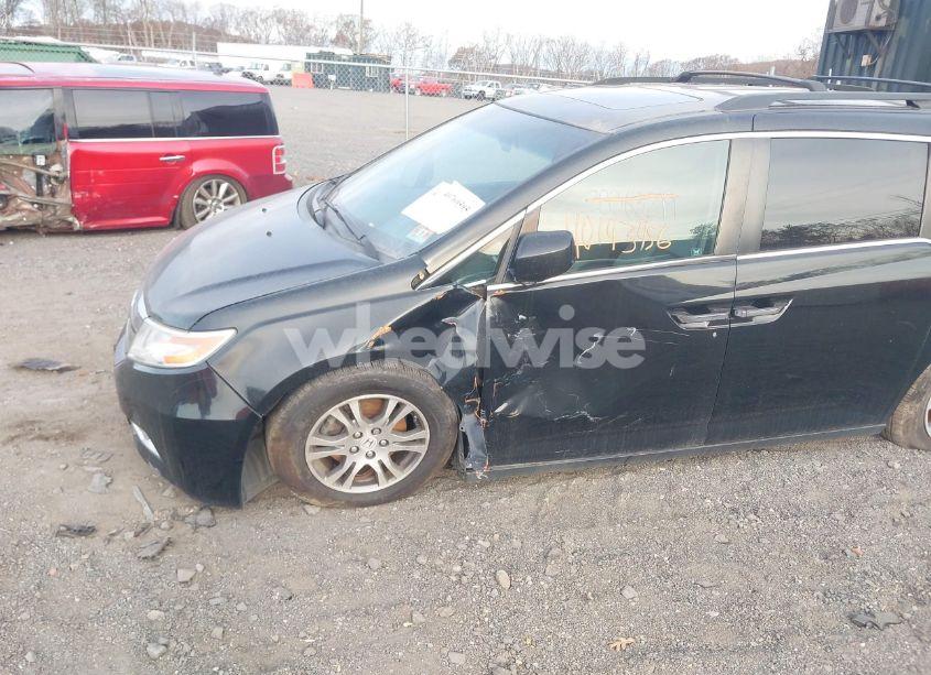 Photo 6 of 2011 Honda Odyssey EX-L (VIN 5FNRL5H65BB091498)