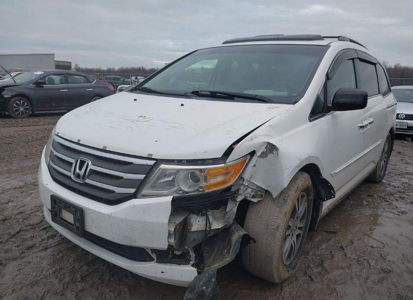 Photo 2 of 2011 Honda Odyssey EX-L (VIN 5FNRL5H65BB100474)